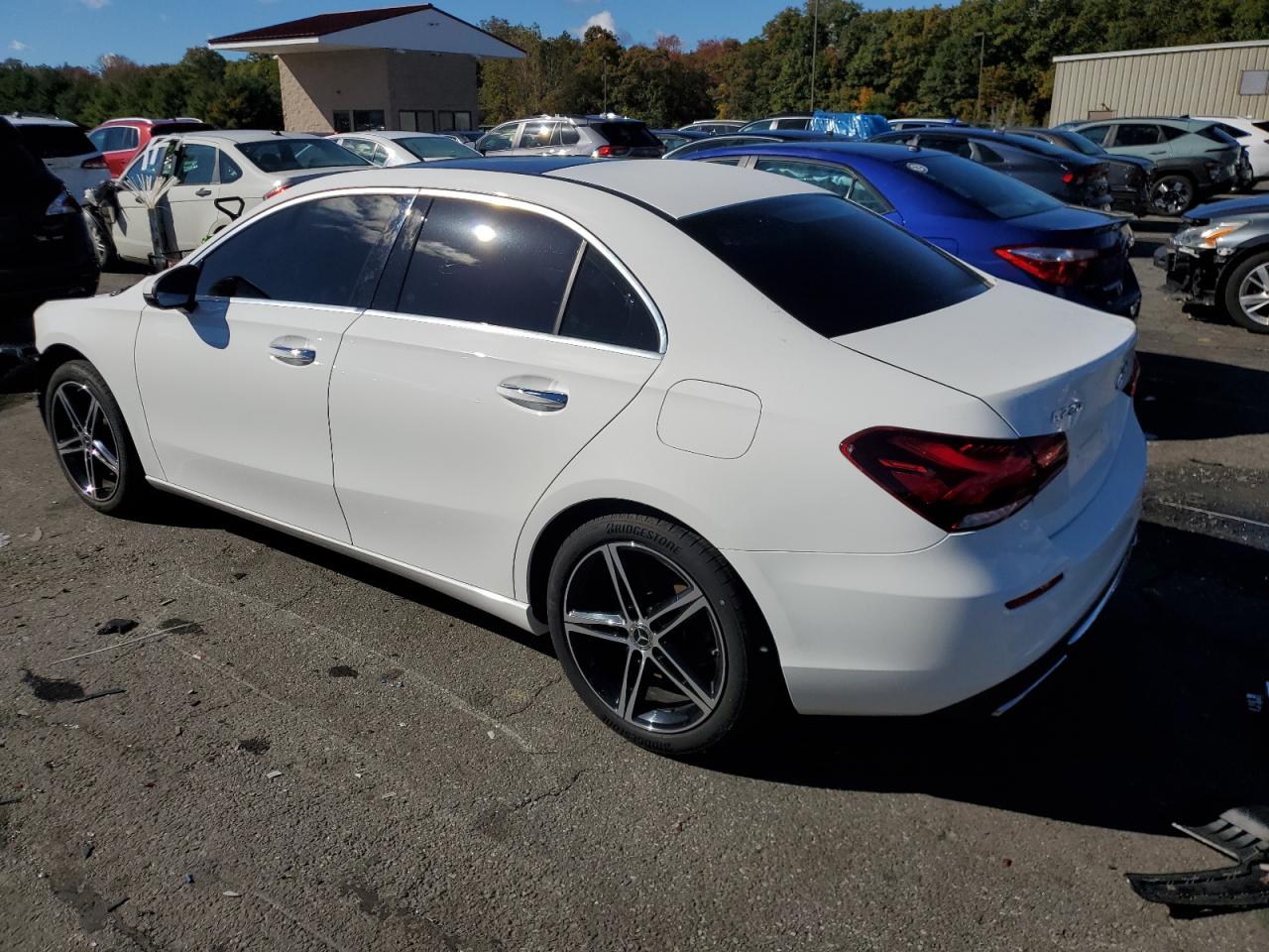 2022 Mercedes-Benz A-klasse - Image 2
