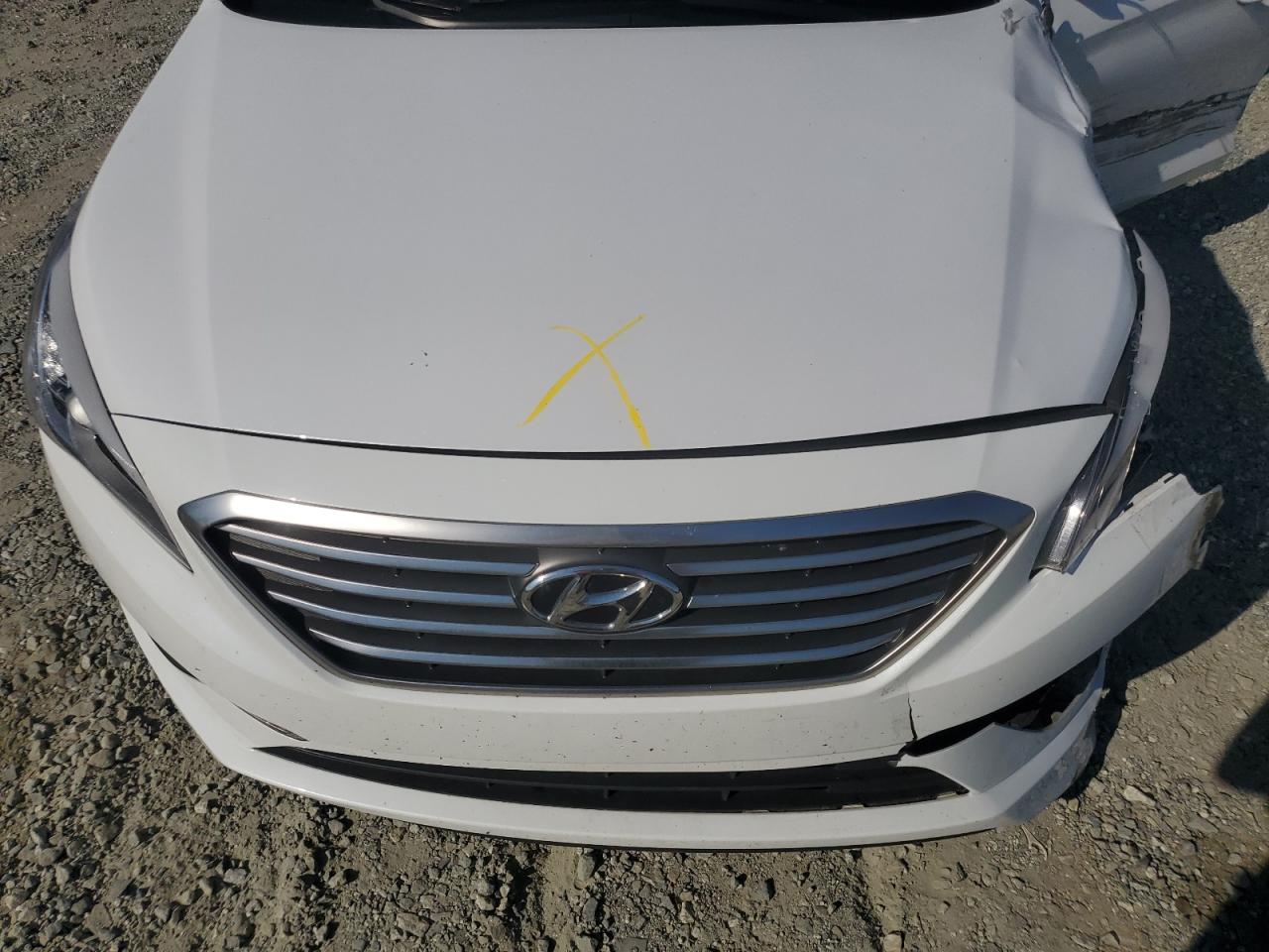2015 Hyundai Sonata - Image 11