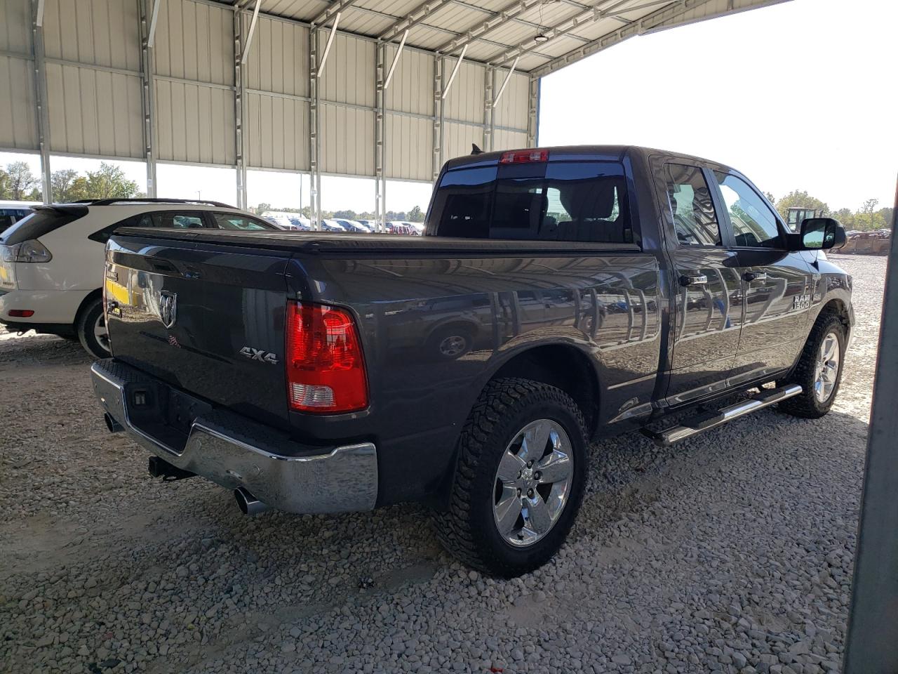 1C6RR7GT0FS502209 2015 Ram 1500 Slt