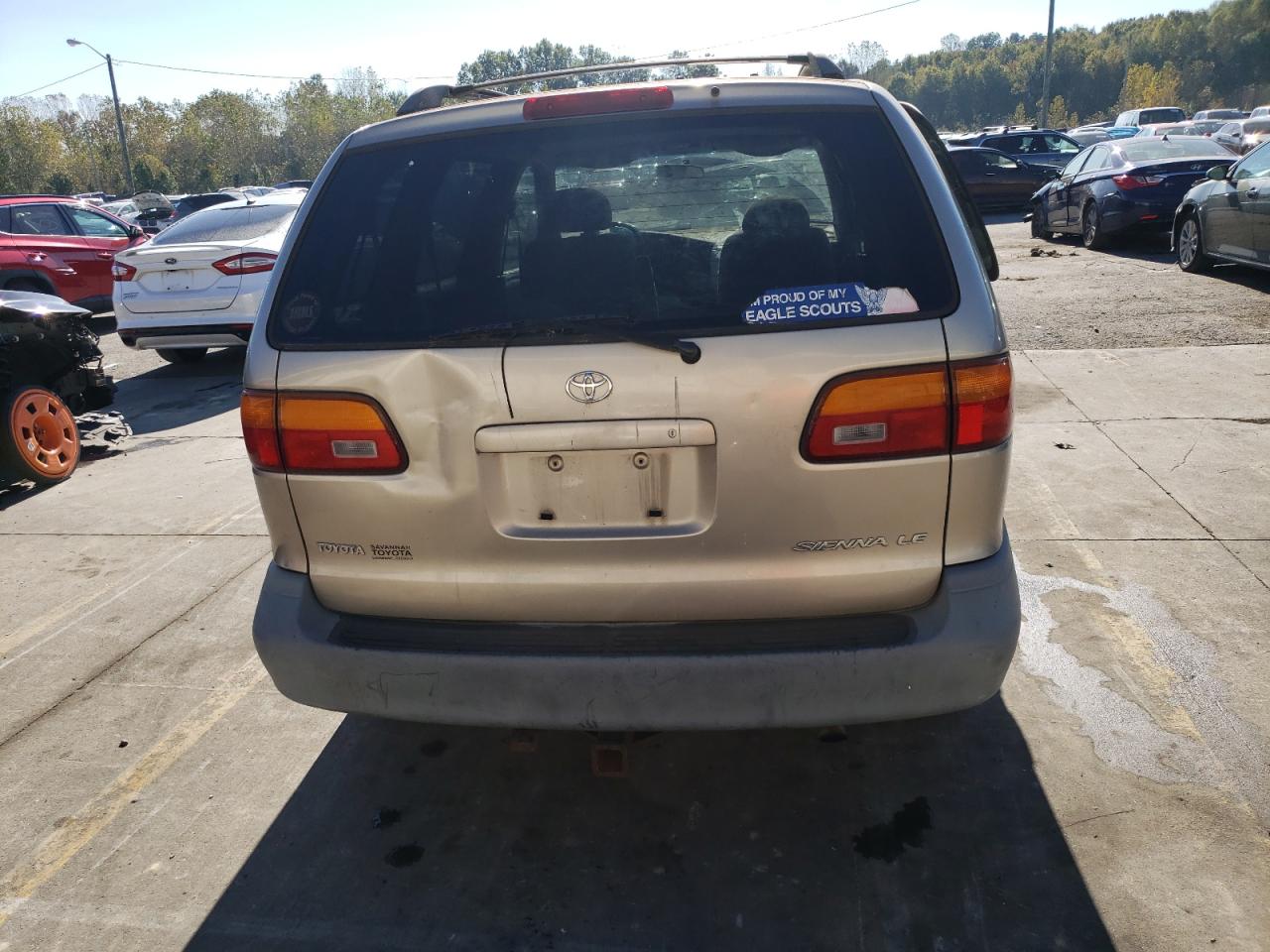 2000 Toyota Sienna - Image 6