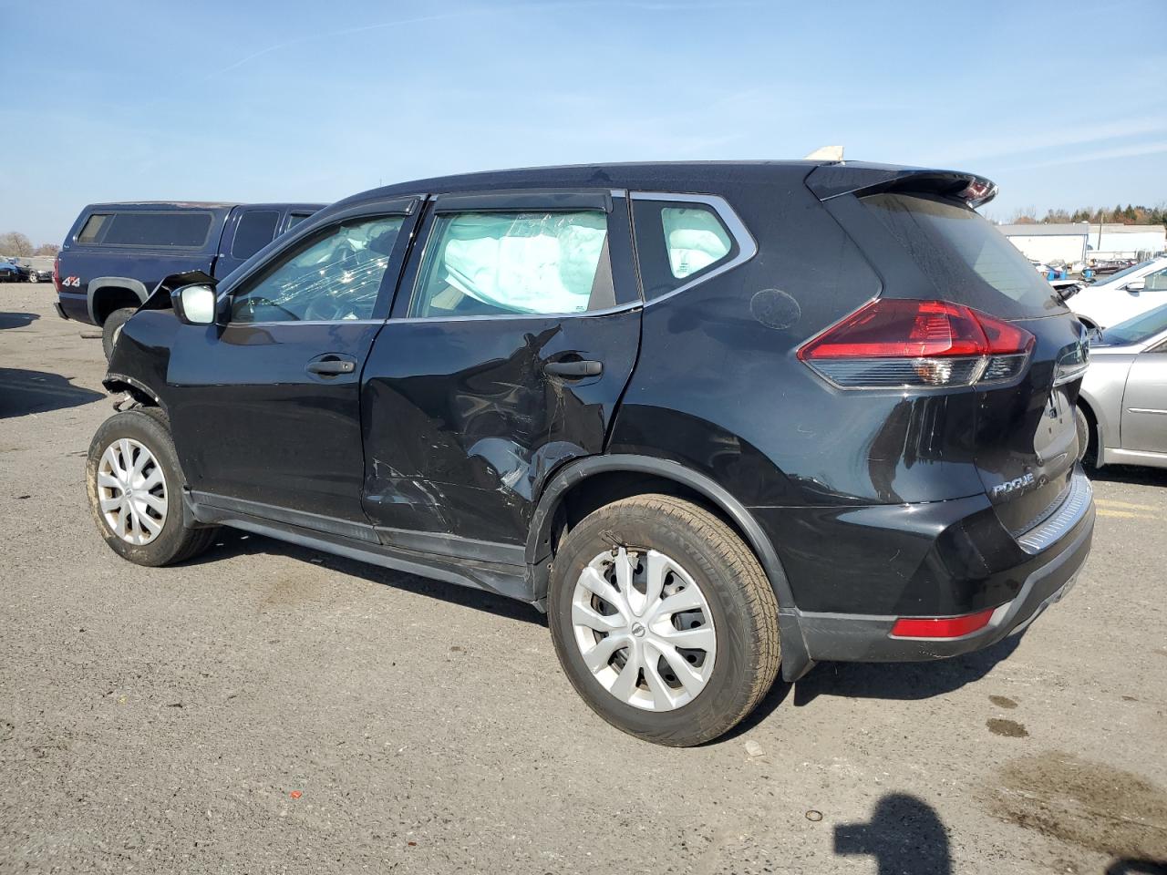 5N1AT2MV5KC818043 2019 NISSAN ROGUE - Image 2