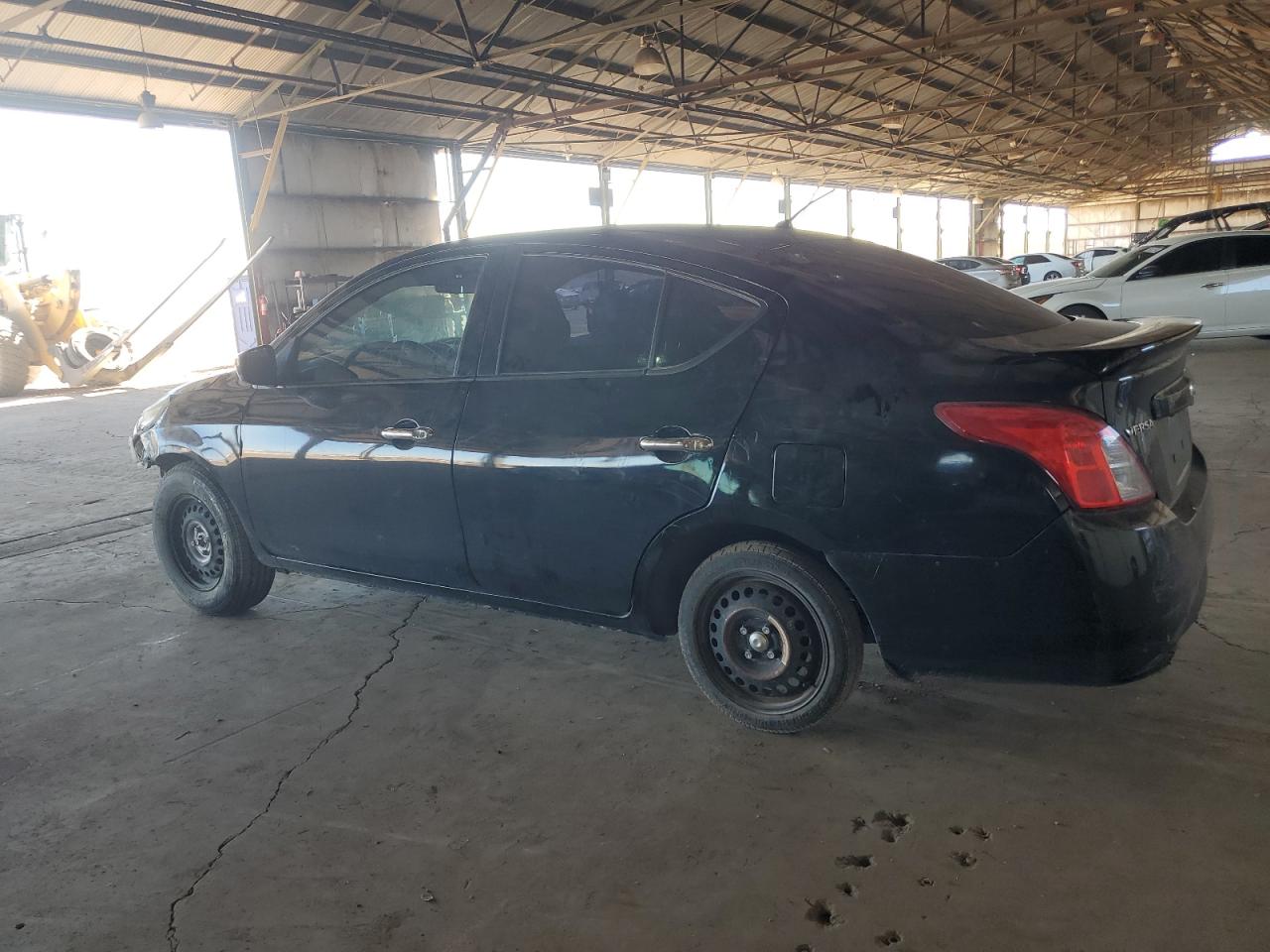 2019 Nissan Versa - Image 2