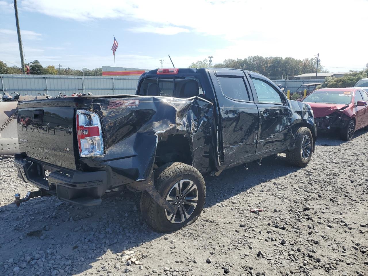 2021 Chevrolet Colorado - Image 3