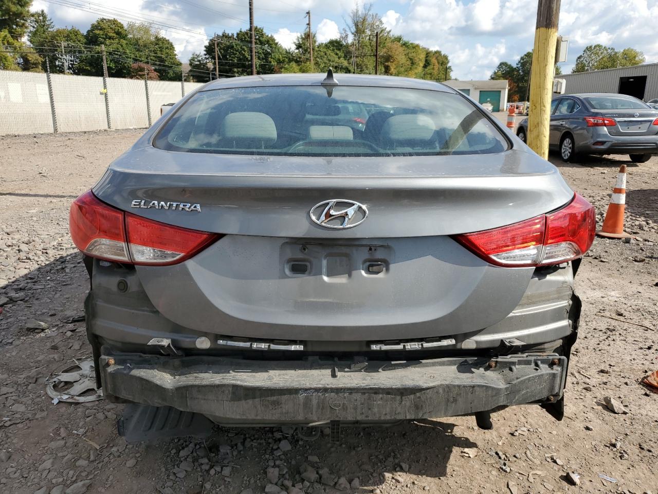 5NPDH4AE5DH197073 2013 Hyundai Elantra Gls