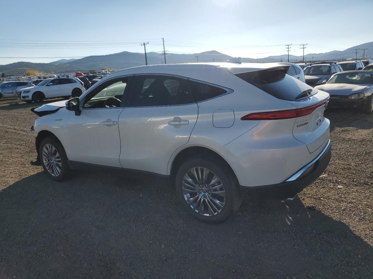 2021 Toyota Venza - Image 2