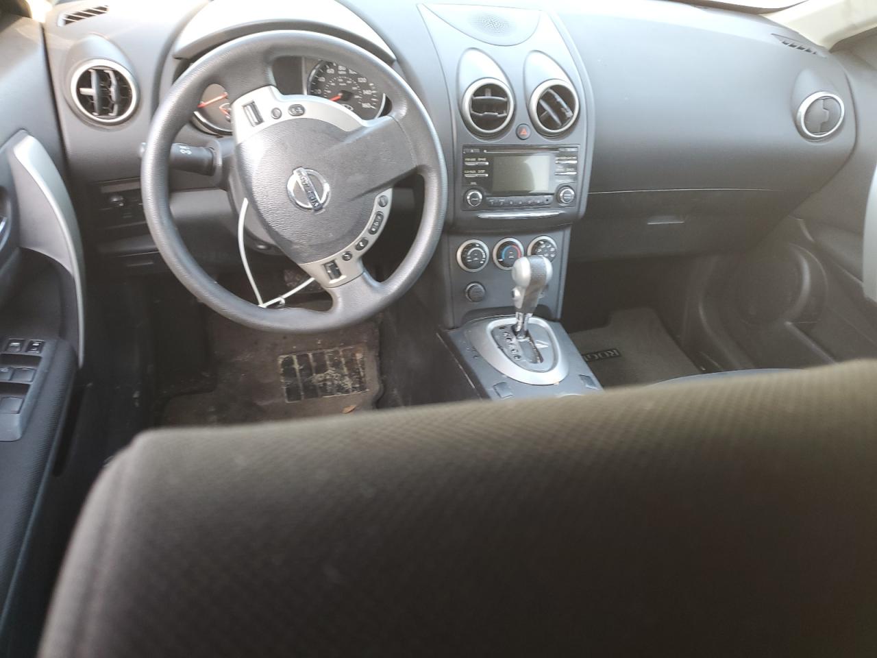 2012 Nissan Rogue - Image 8