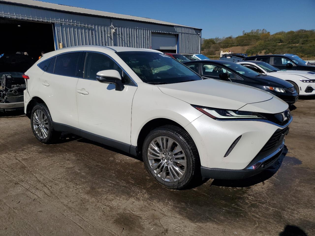 2021 Toyota Venza - Image 4