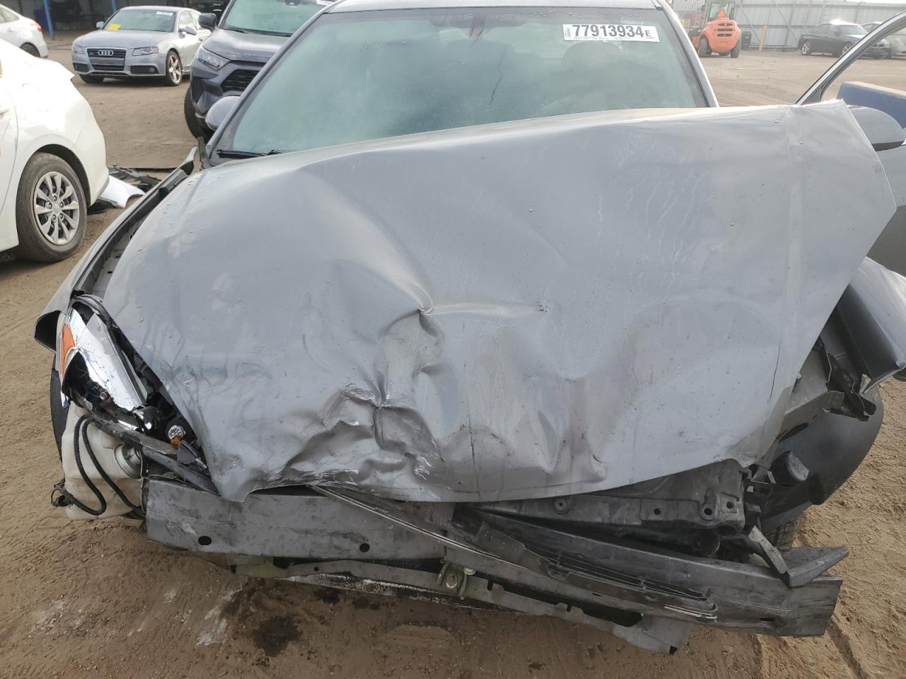 2009 Chevrolet Impala - Image 12