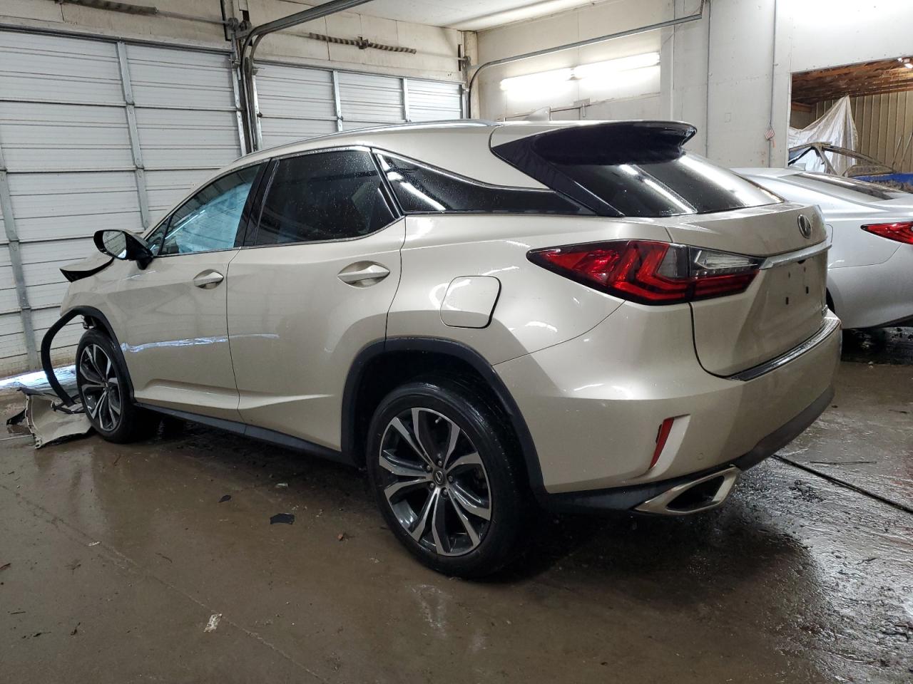 2T2BZMCA6KC197478 2019 LEXUS RX - Image 2