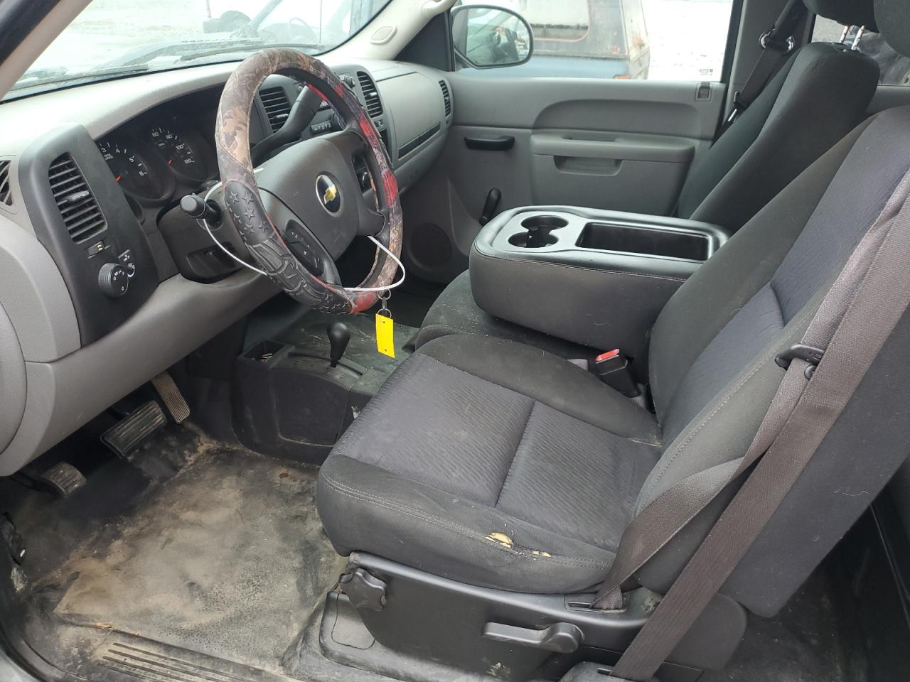 2011 Chevrolet Silverado - Image 7