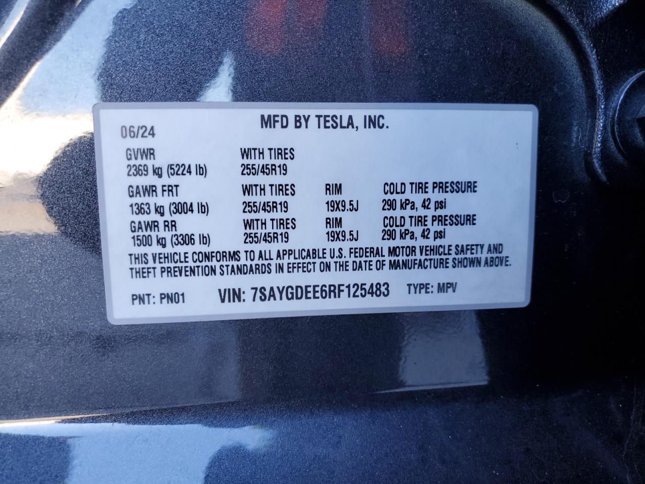 2024 Tesla Model Y VIN: 7SAYGDEE6RF125483 Lot: 76122254