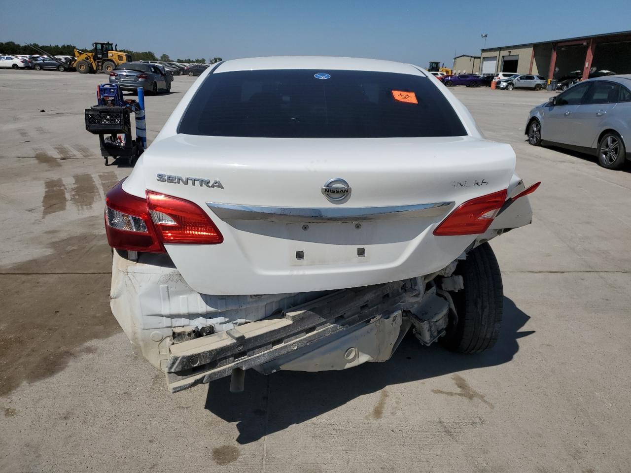 3N1AB7AP7JY305685 2018 Nissan Sentra S