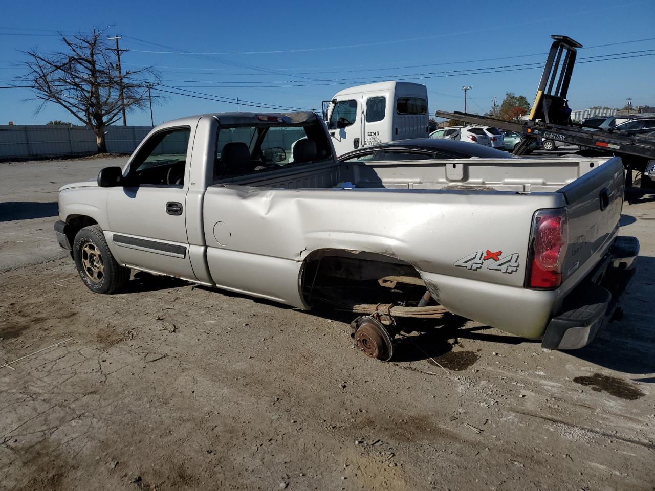 2004 Chevrolet Silverado - Image 2