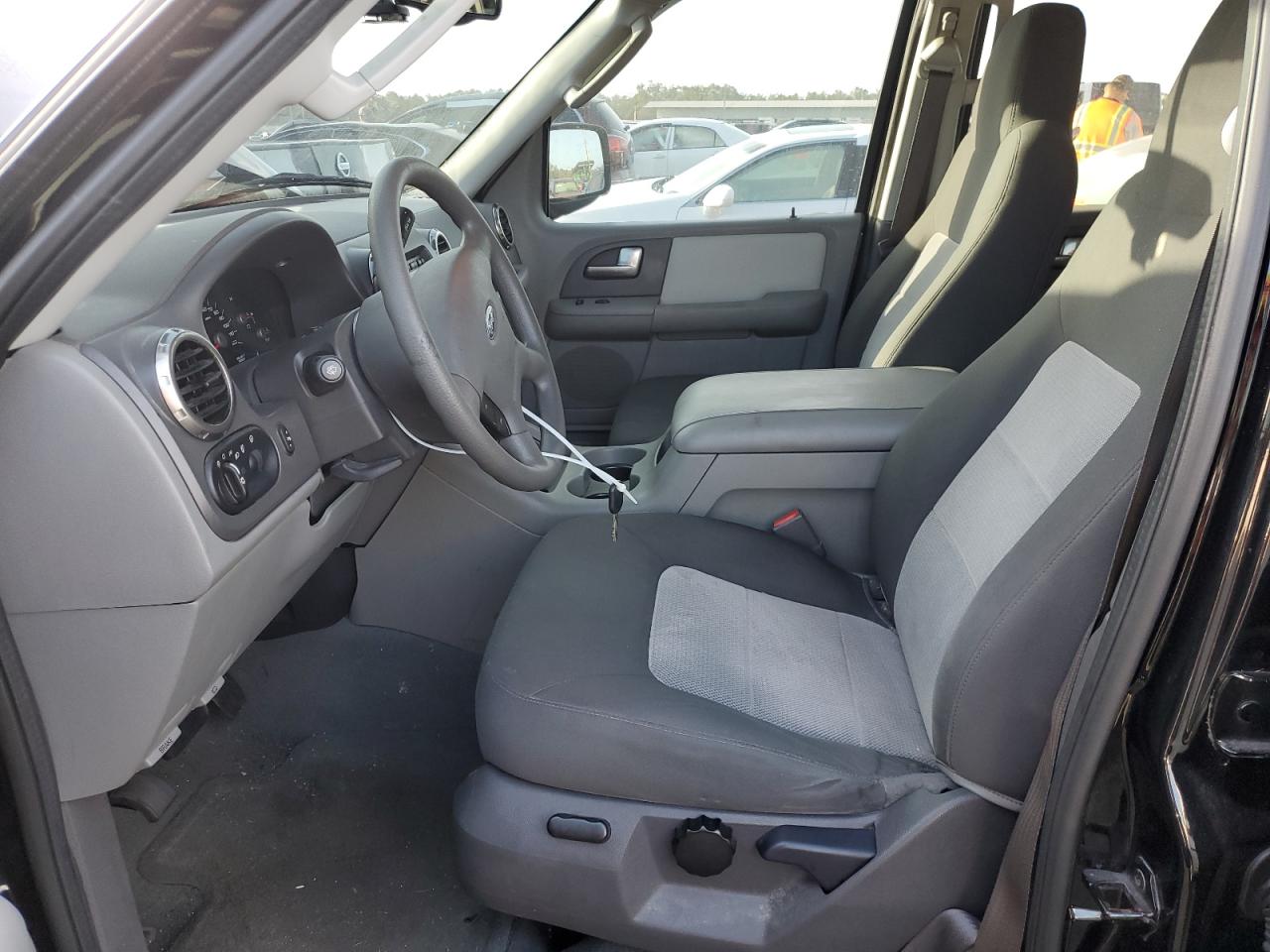 1FMRU15W84LB53448 2004 Ford Expedition Xlt