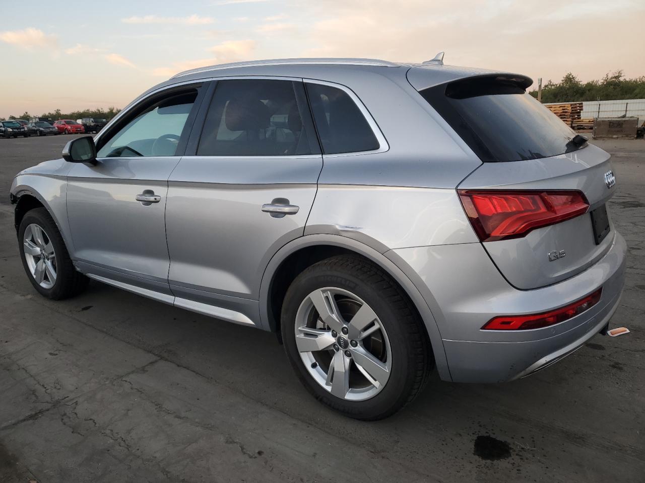 2018 Audi Q5 - Image 2
