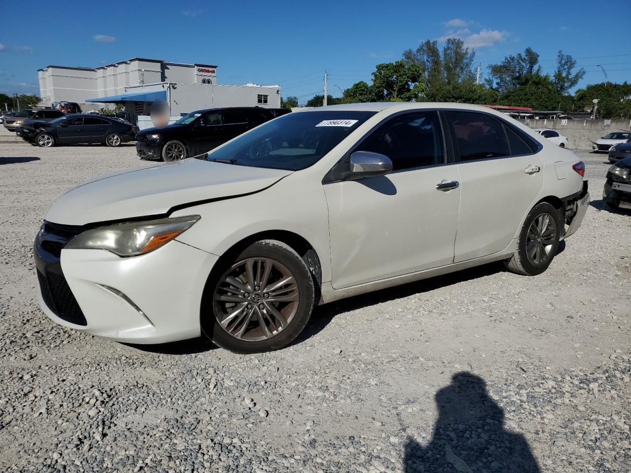 2016 Toyota Camry Le VIN: 4T1BF1FK8GU196645 Lot: 77990314