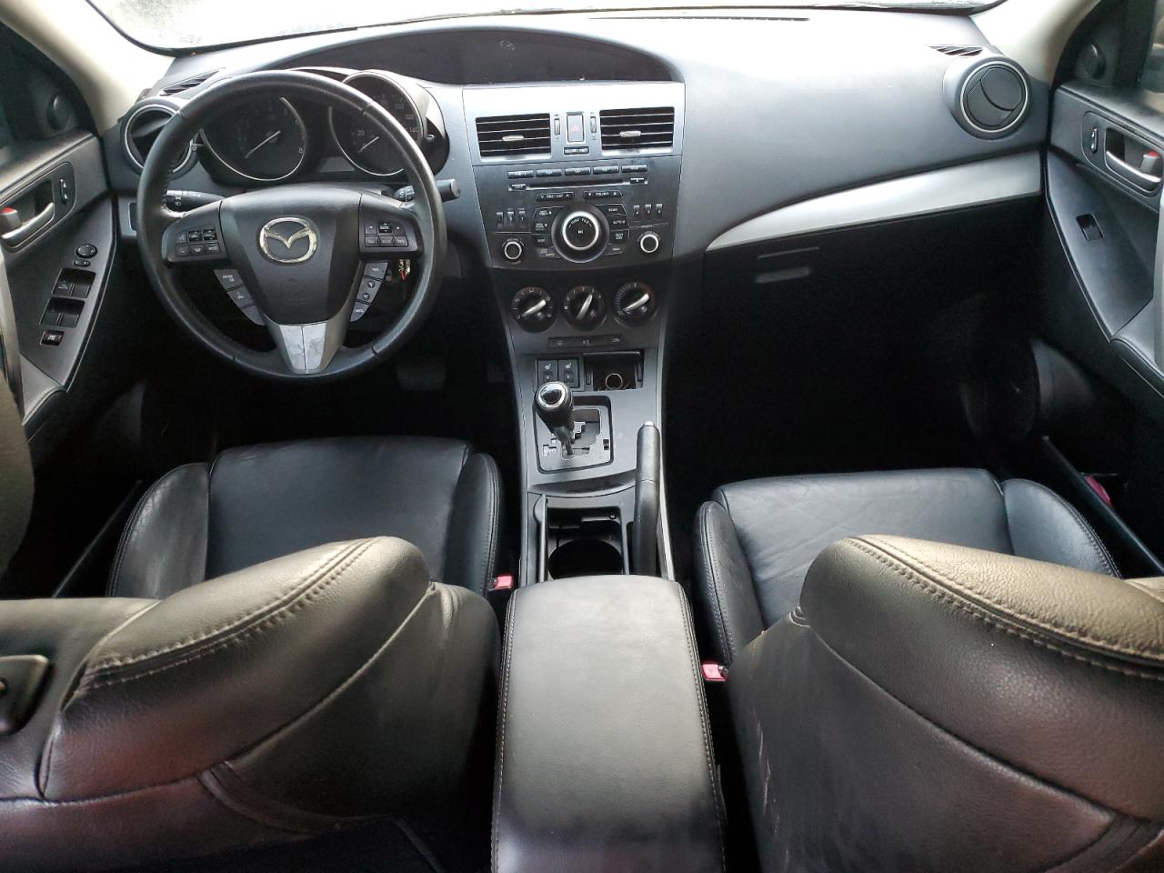 2012 Mazda 3 - Image 8