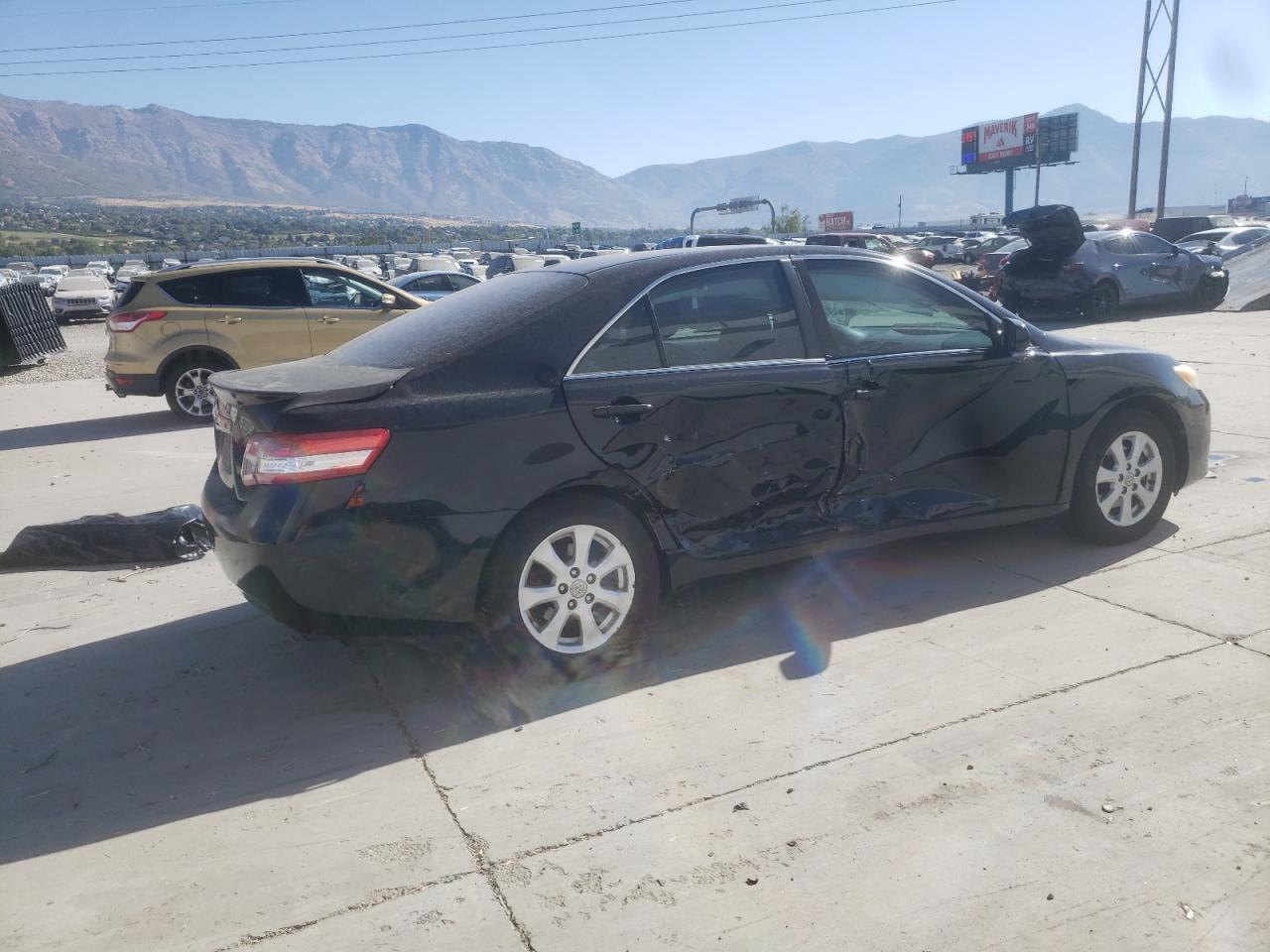 2011 Toyota Camry - Image 3