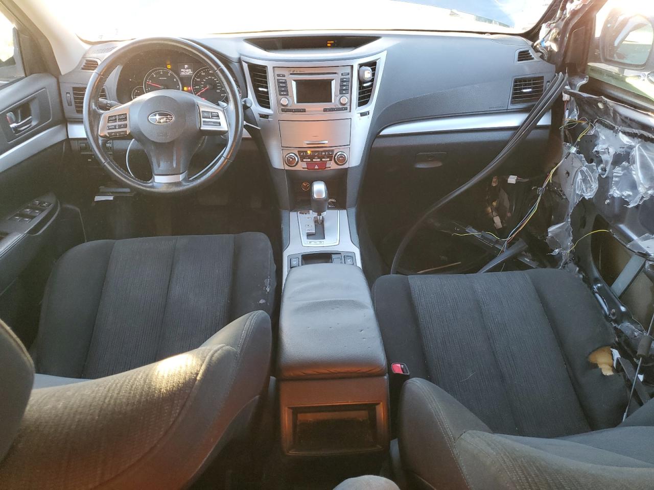 2014 Subaru Outback - Image 8