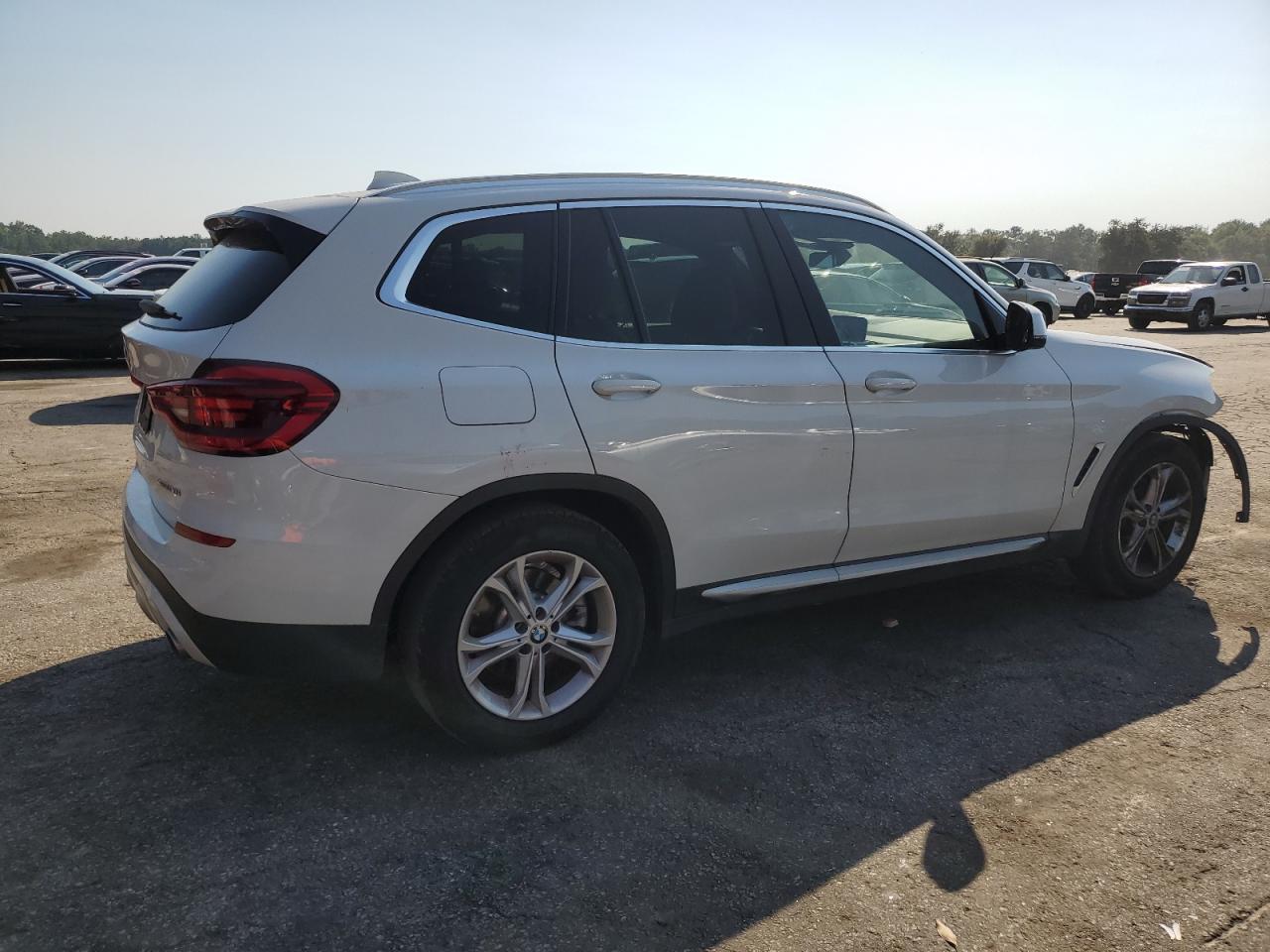 VIN 5UXTY5C02M9G11570 2021 BMW X3 no.3