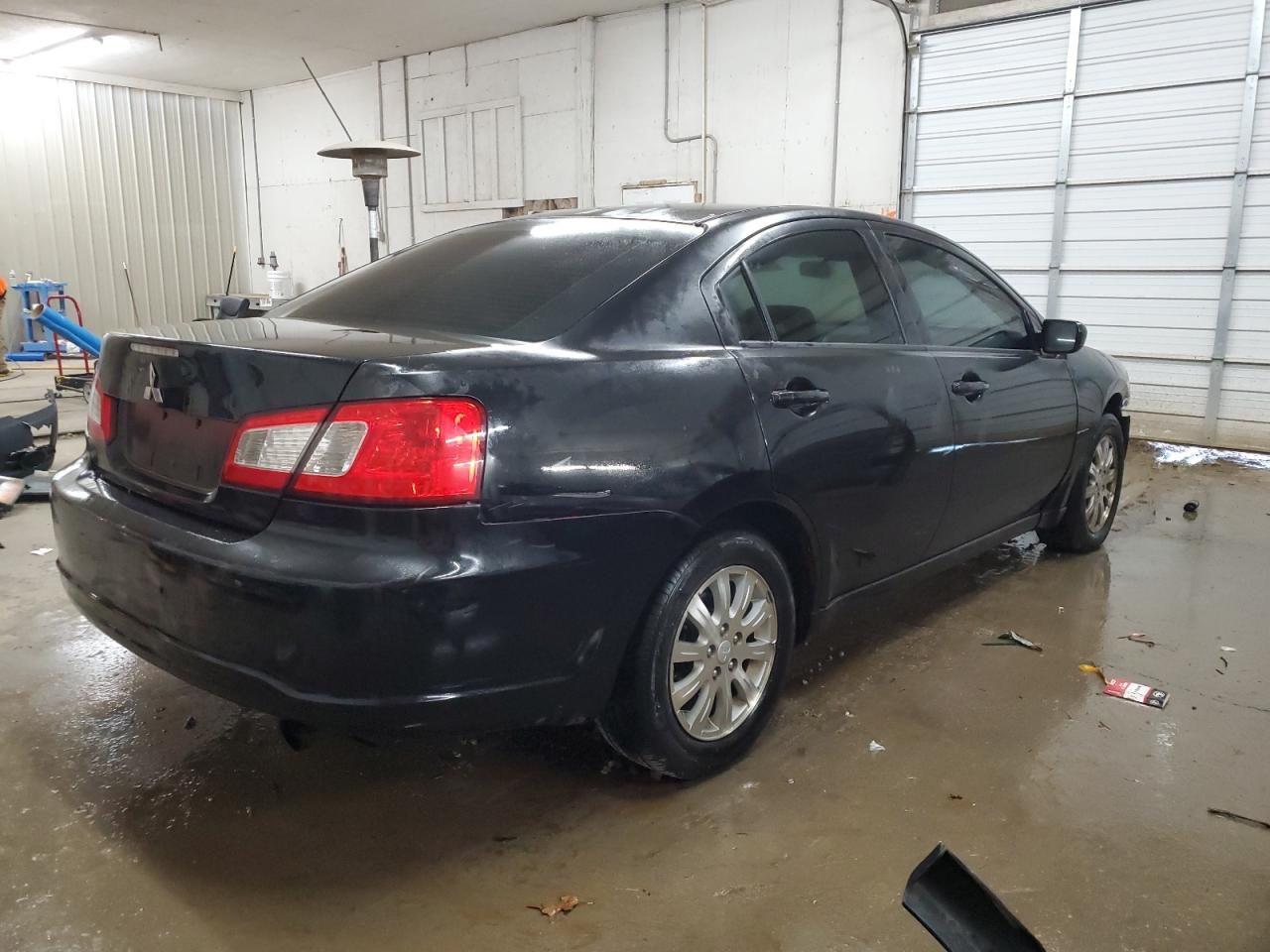 2009 Mitsubishi Galant - Image 3