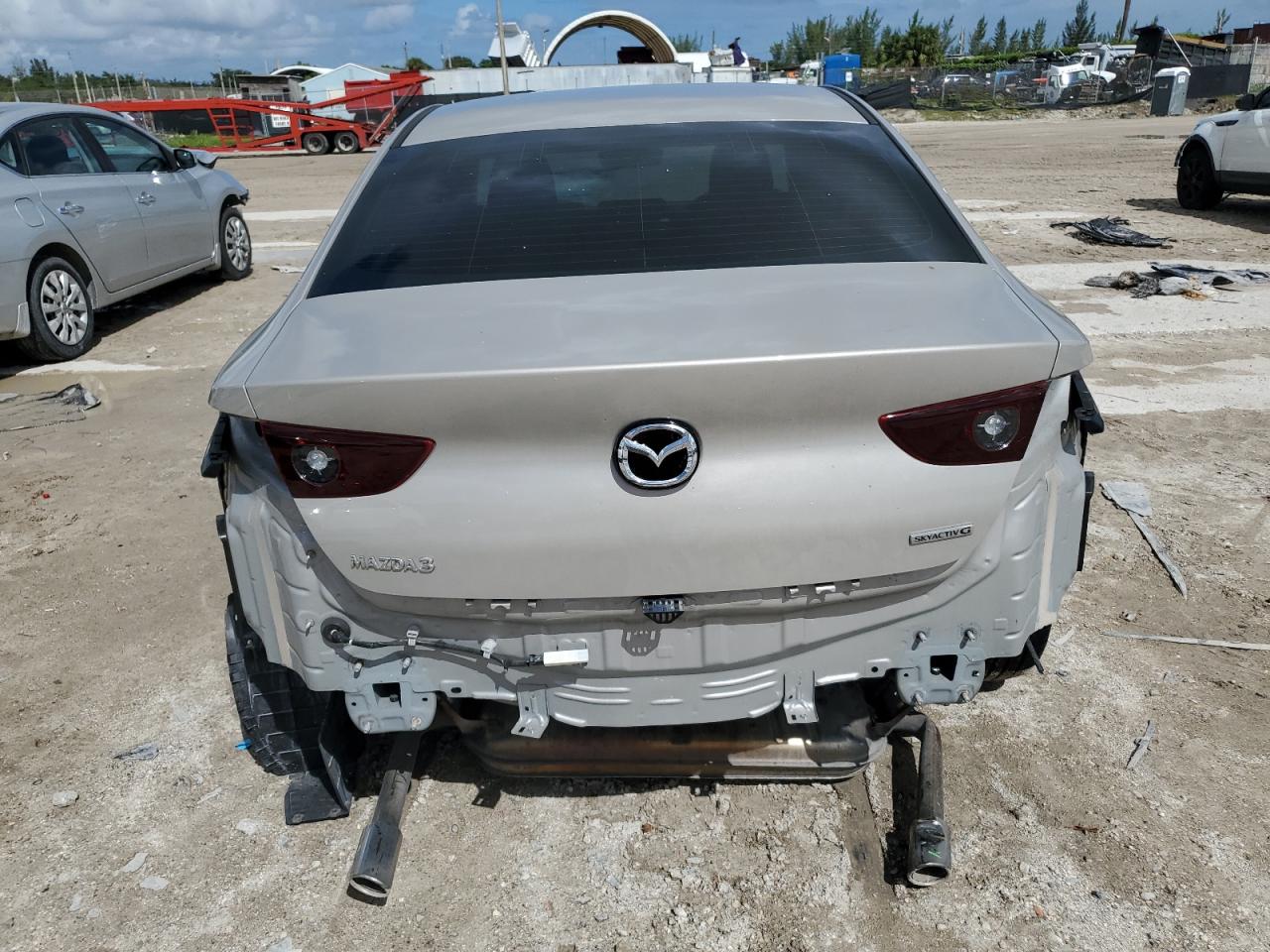 2023 Mazda 3 Preferred VIN: 3MZBPACM1PM365820 Lot: 76312024