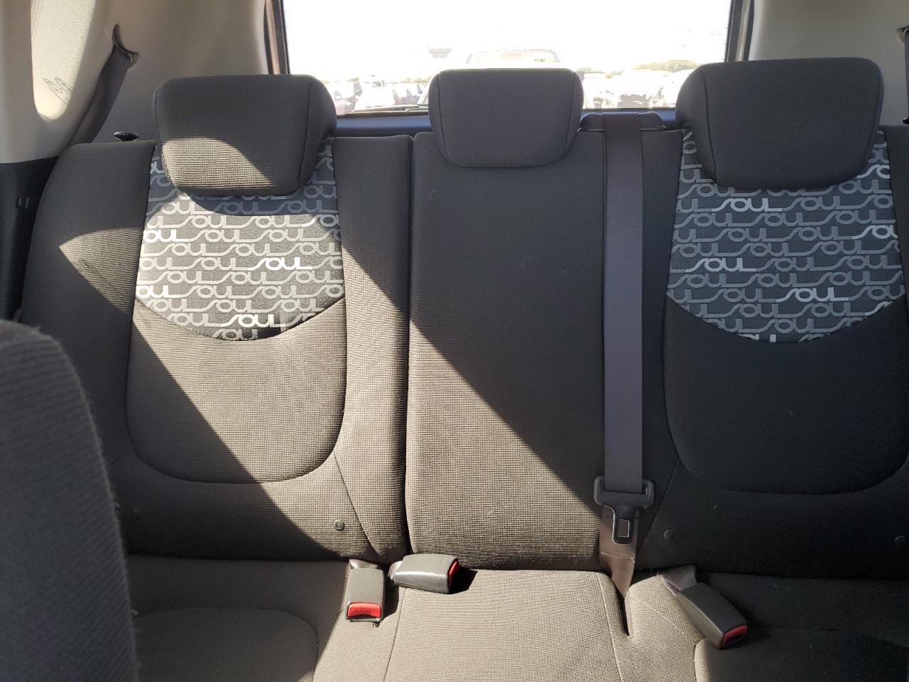 2010 Kia Soul + VIN: KNDJT2A25A7076877 Lot: 74370524