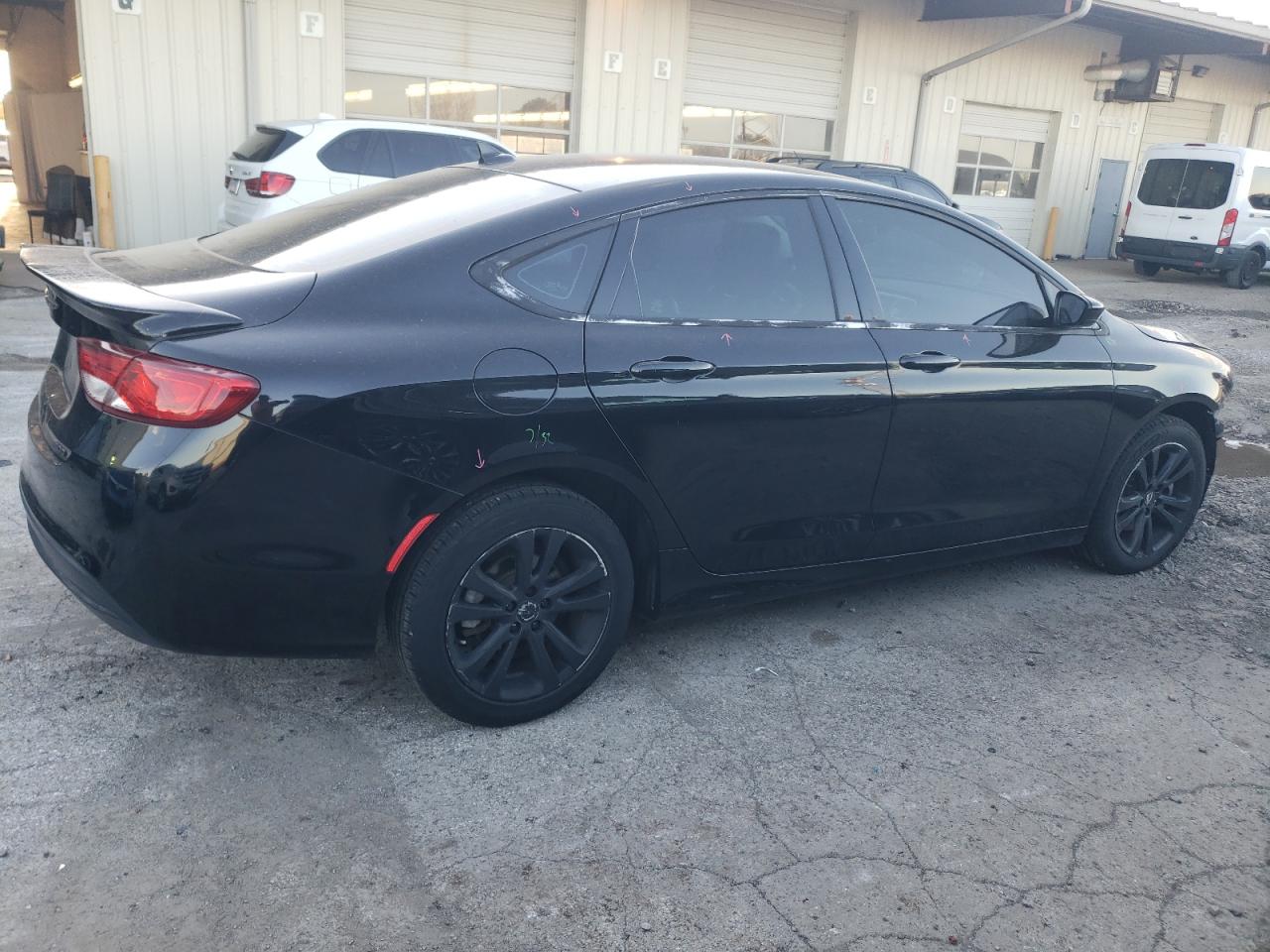2016 Chrysler 200 - Image 3
