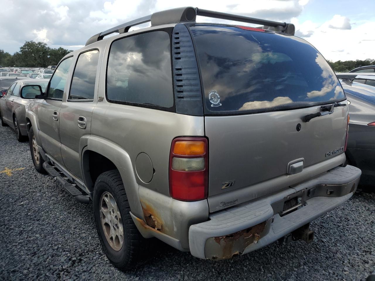 2002 Chevrolet Tahoe - Image 2