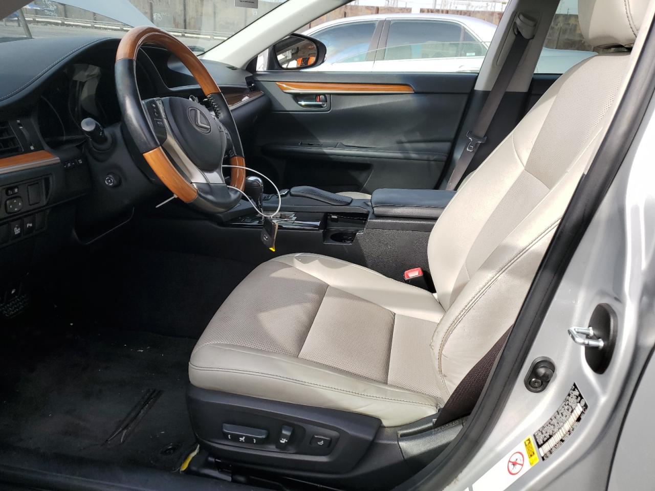 2014 Lexus Es 300H VIN: JTHBW1GG8E2068833 Lot: 74818864