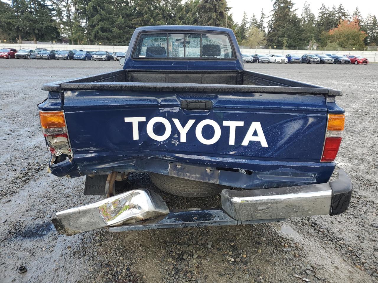 1986 Toyota Pickup 1/2 Ton Rn55 Dlx VIN: JT4RN55D0G0217771 Lot: 74821884