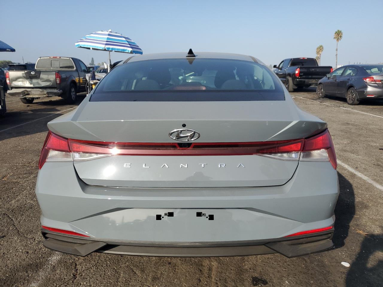 KMHLS4AG1PU429883 2023 Hyundai Elantra Sel