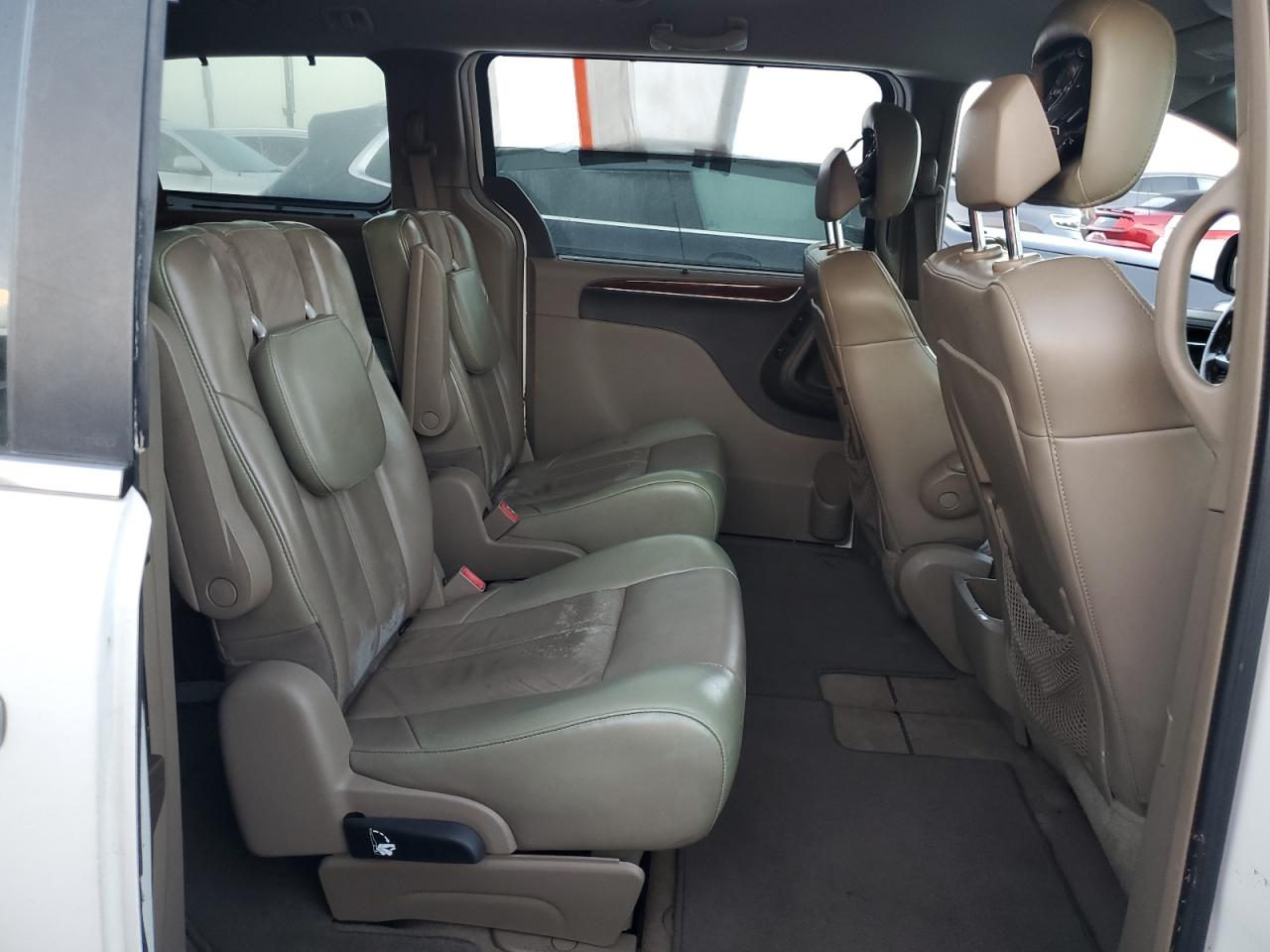 2011 Chrysler Town & Country Limited VIN: 2A4RR6DG4BR713087 Lot: 75510564