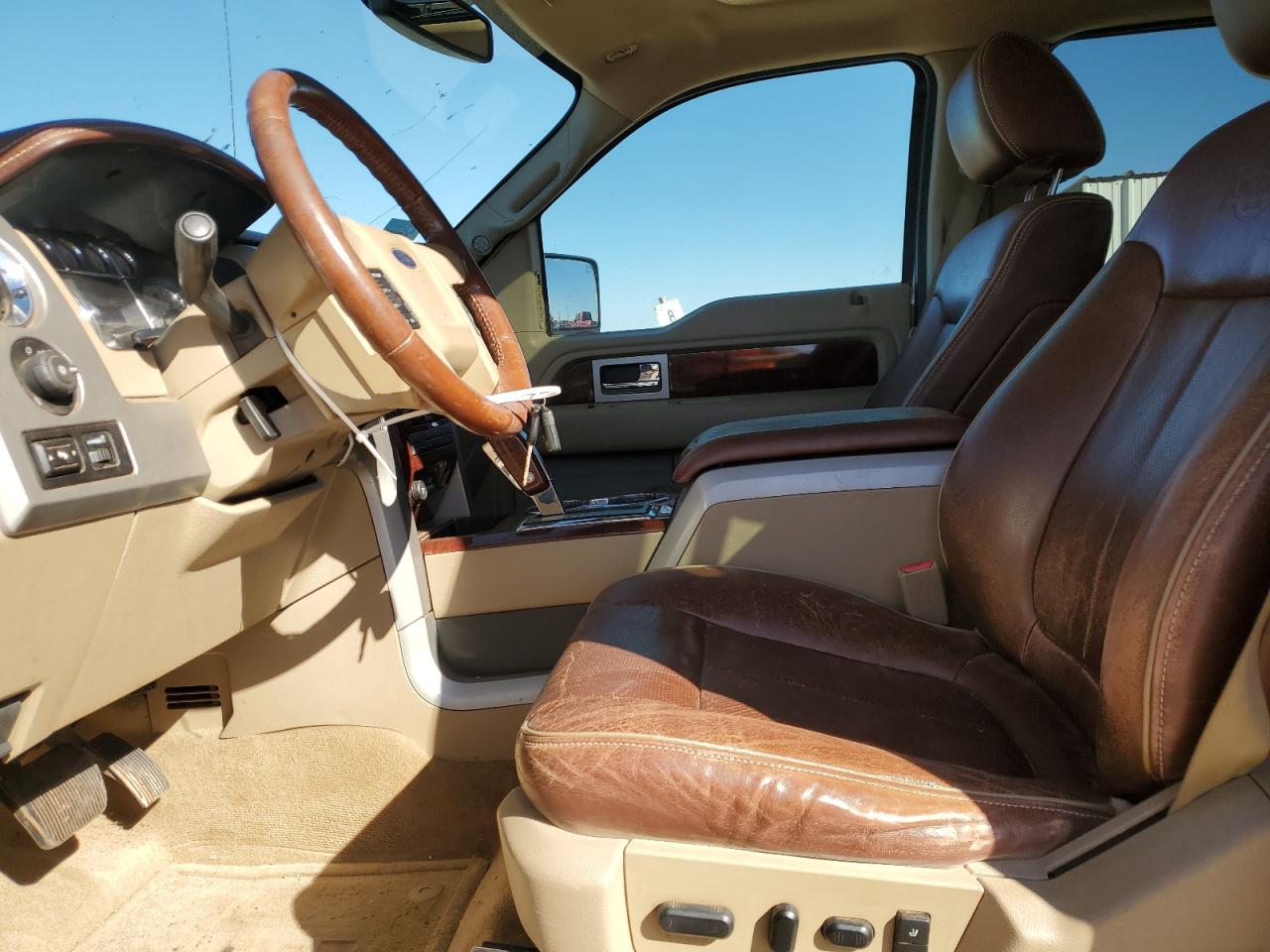 2010 Ford F-150 - Image 7