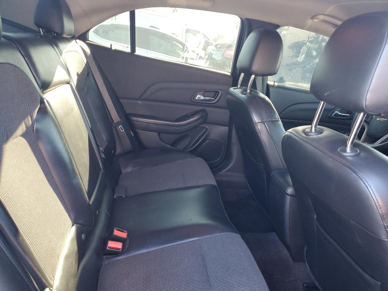 2014 Chevrolet Malibu - Image 10