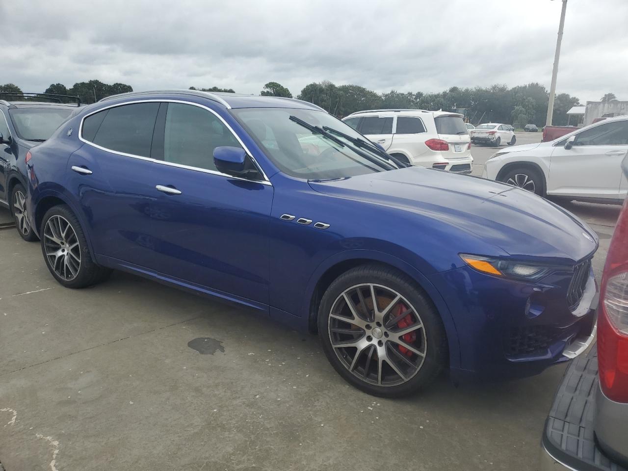 ZN661YUL8HX260710 2017 Maserati Levante S Luxury