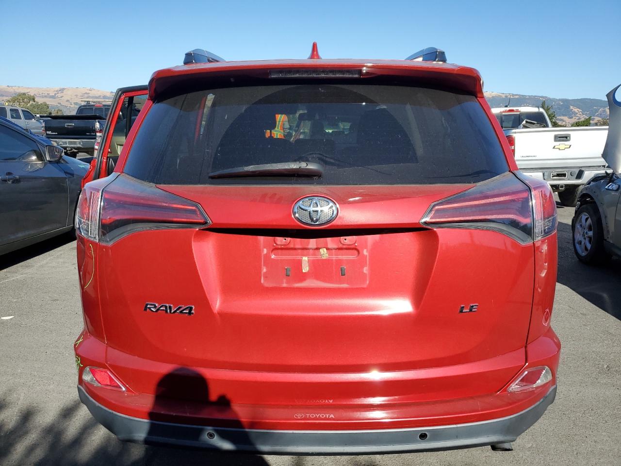 2017 Toyota Rav4 Le VIN: 2T3ZFREVXHW375657 Lot: 76776374