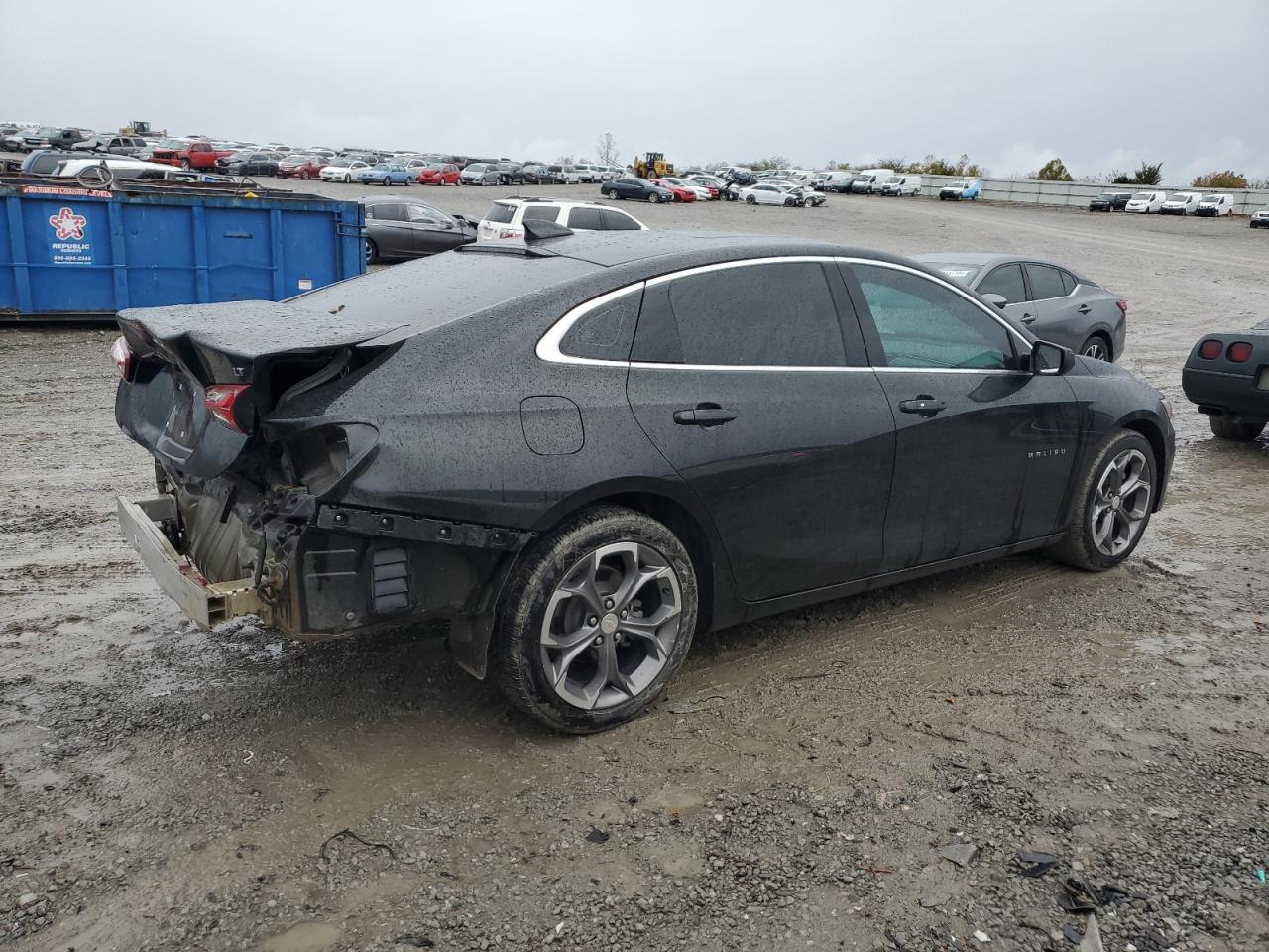 2021 Chevrolet Malibu - Image 3