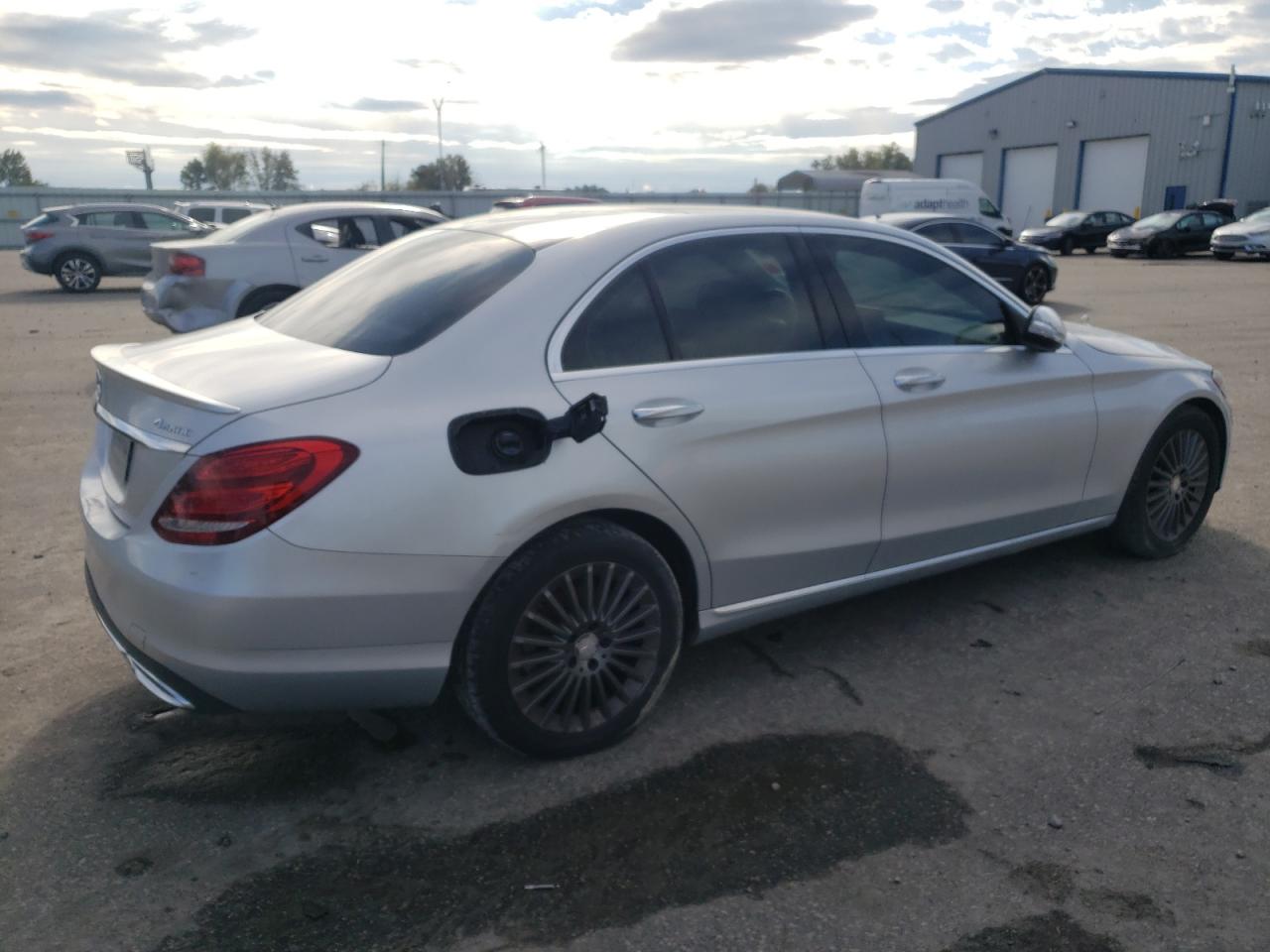 VIN 55SWF4KB8GU100162 2016 MERCEDES-BENZ C-CLASS no.3