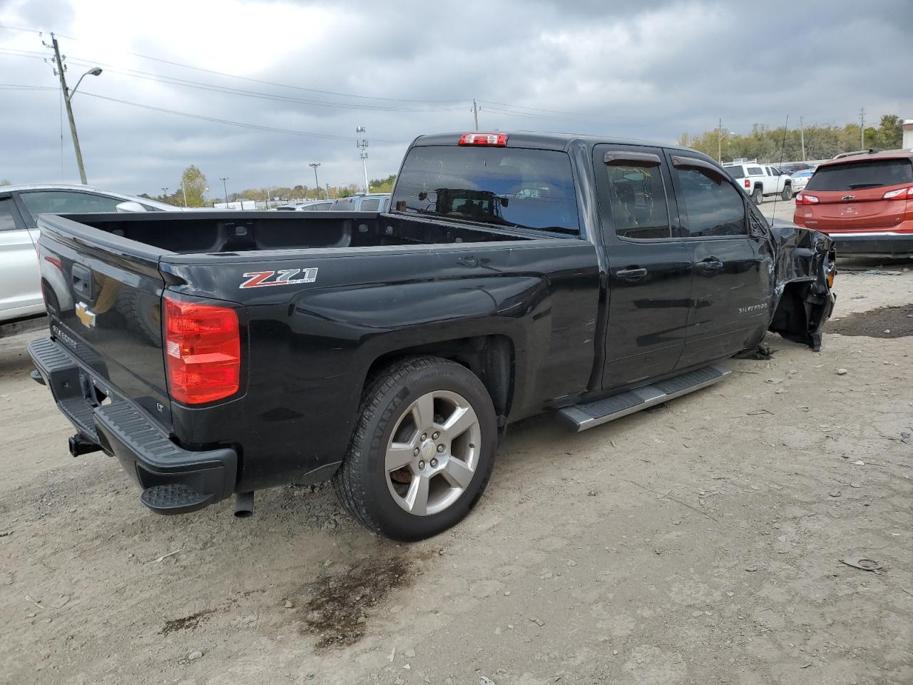 2017 Chevrolet Silverado K1500 Lt VIN: 1GCVKREC3HZ212258 Lot: 76058434