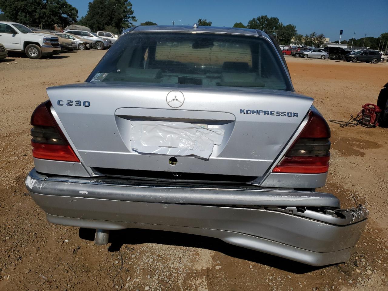 2000 Mercedes-Benz C 230 VIN: WDBHA24G7YA817201 Lot: 75837924