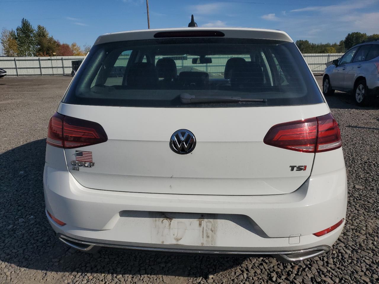 3VWG17AU1JM251465 2018 Volkswagen Golf S