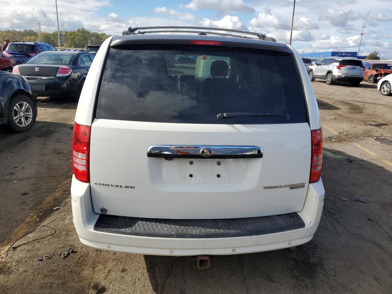 2010 Chrysler Town & Country Touring VIN: 2A4RR5D11AR495338 Lot: 76077394