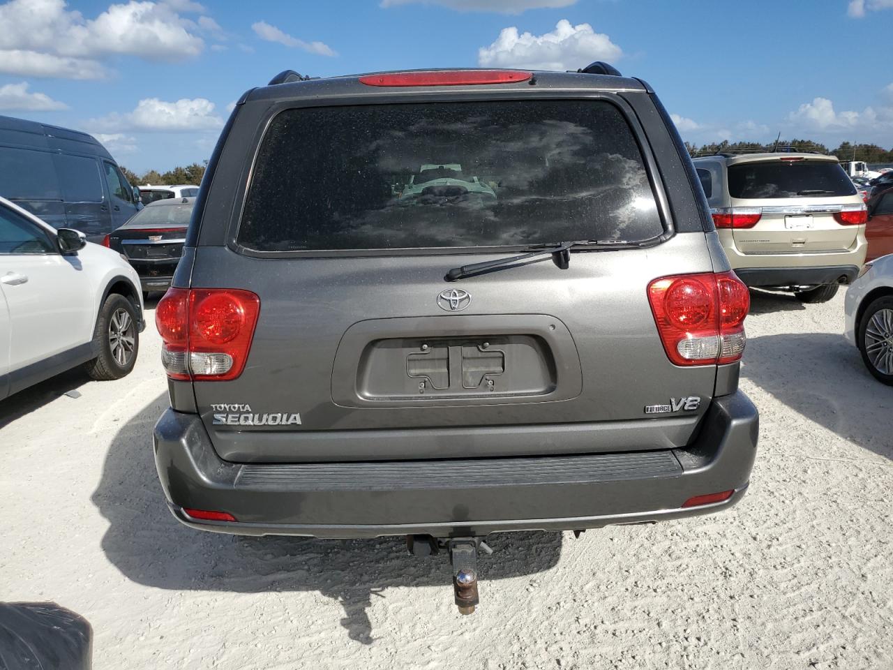 5TDZT34A75S257874 2005 Toyota Sequoia Sr5