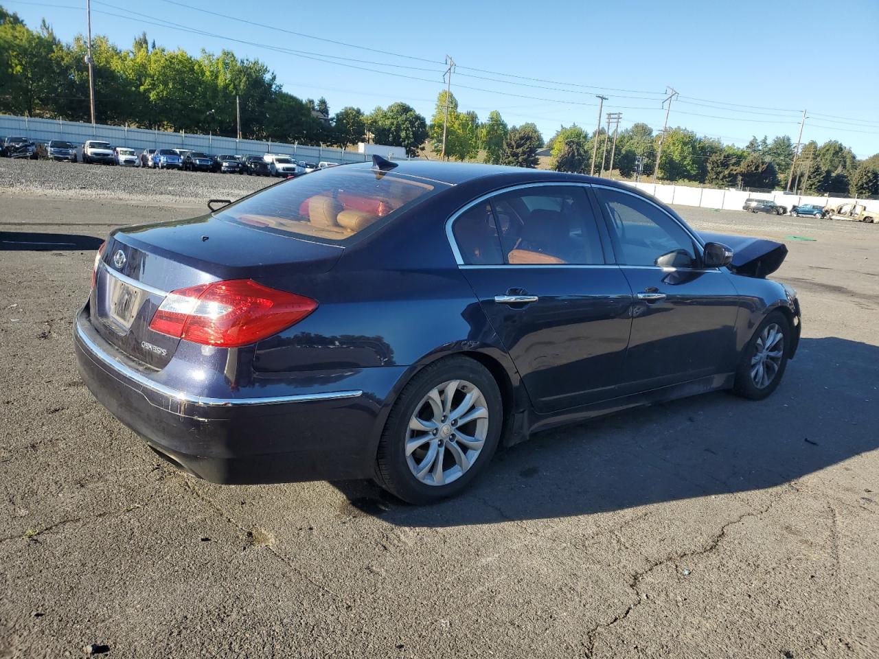 2012 Hyundai Genesis - Image 3