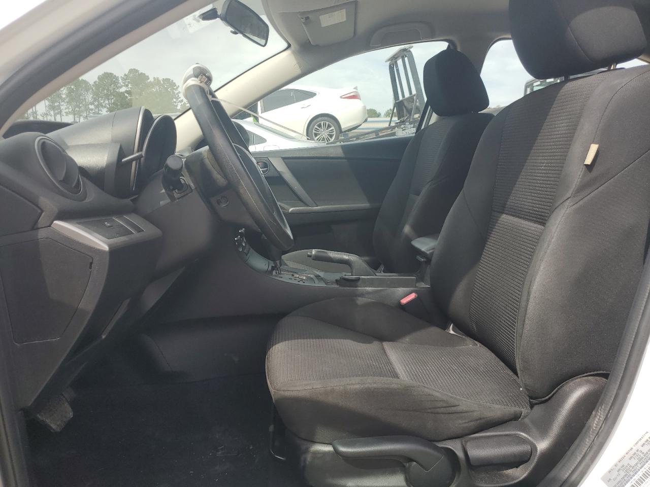 2013 Mazda 3 - Image 7