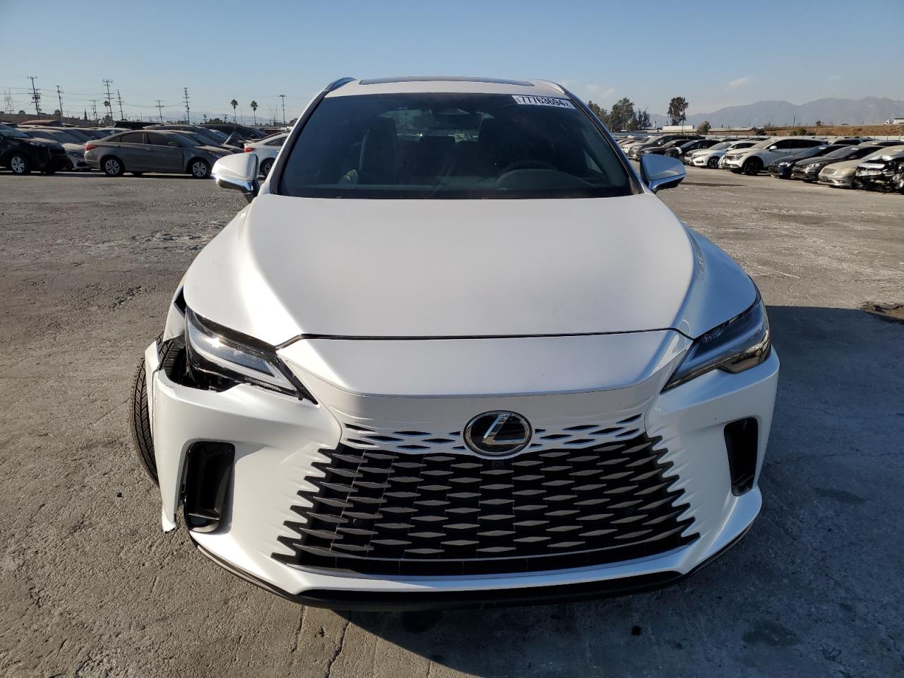 2024 Lexus RX - Image 5