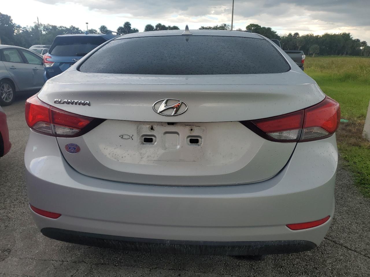 KMHDH4AE1EU075832 2014 Hyundai Elantra Se