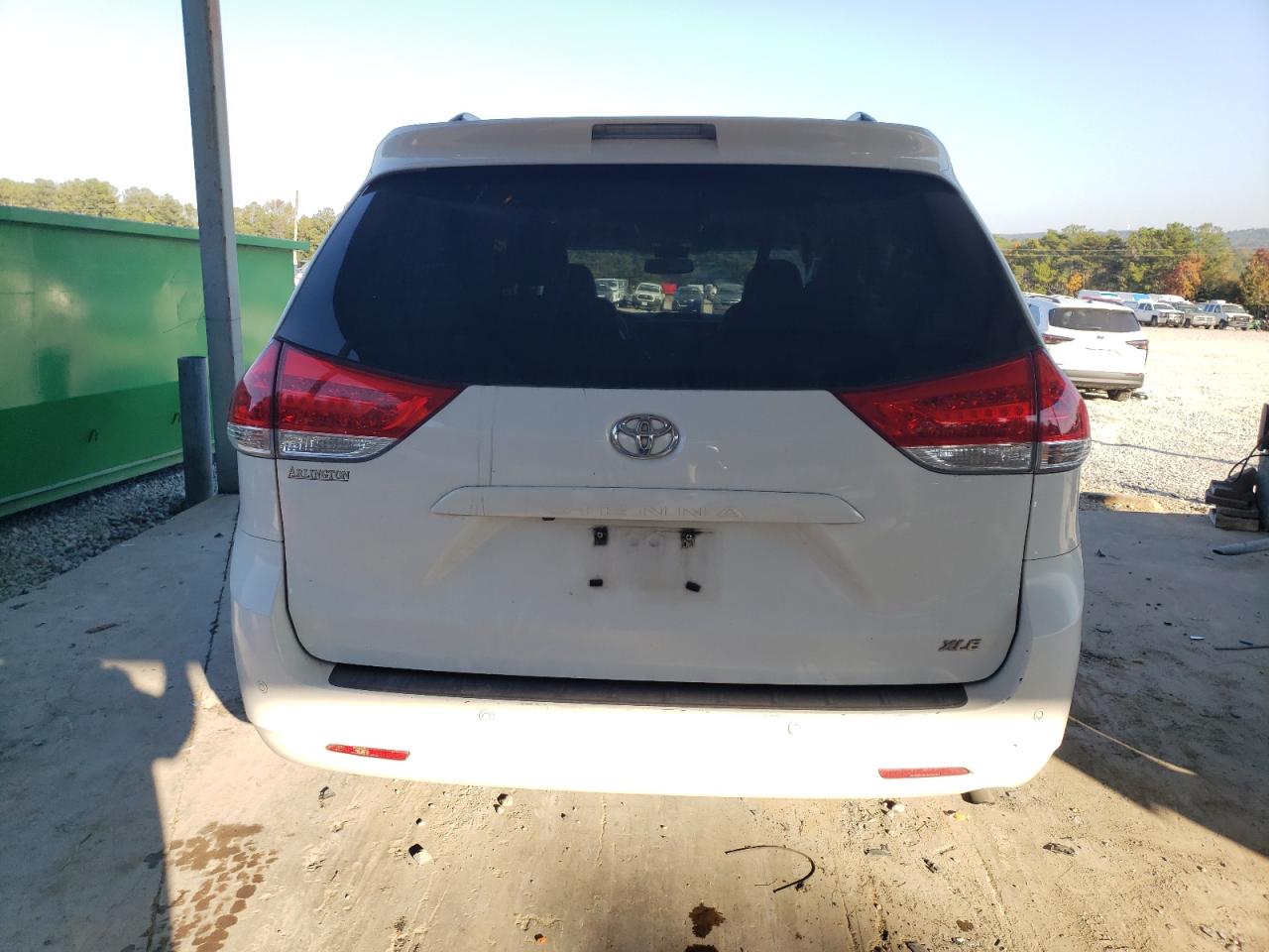 2014 Toyota Sienna Xle VIN: 5TDYK3DC6ES510201 Lot: 77709134