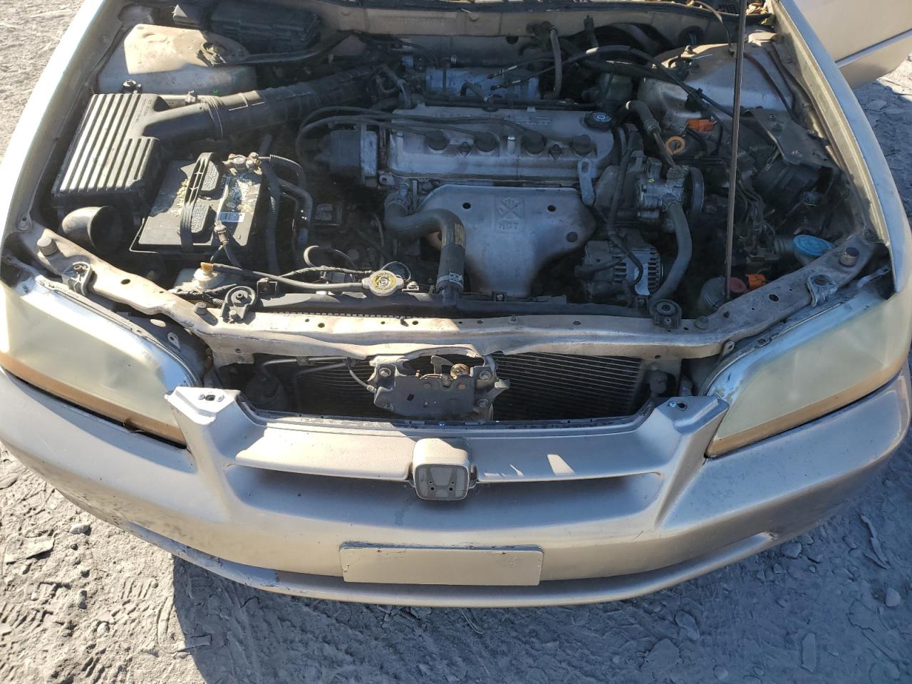 2000 Honda Accord Se VIN: 1HGCG5670YA044646 Lot: 76286124